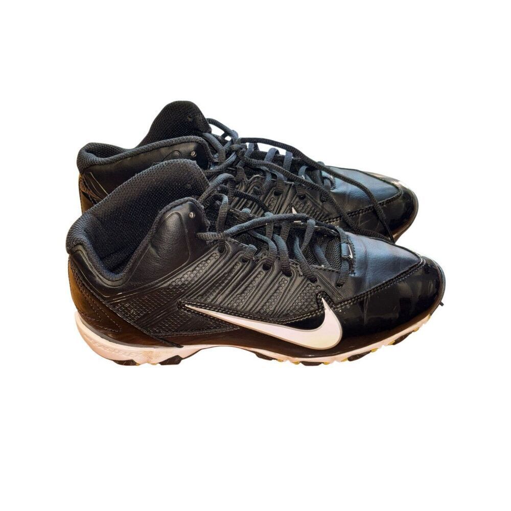 Nike Black and White Men's Low-Top Athletic Cleats size 6.5